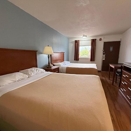 Relax Inn & Suites Mattoon Exterior photo